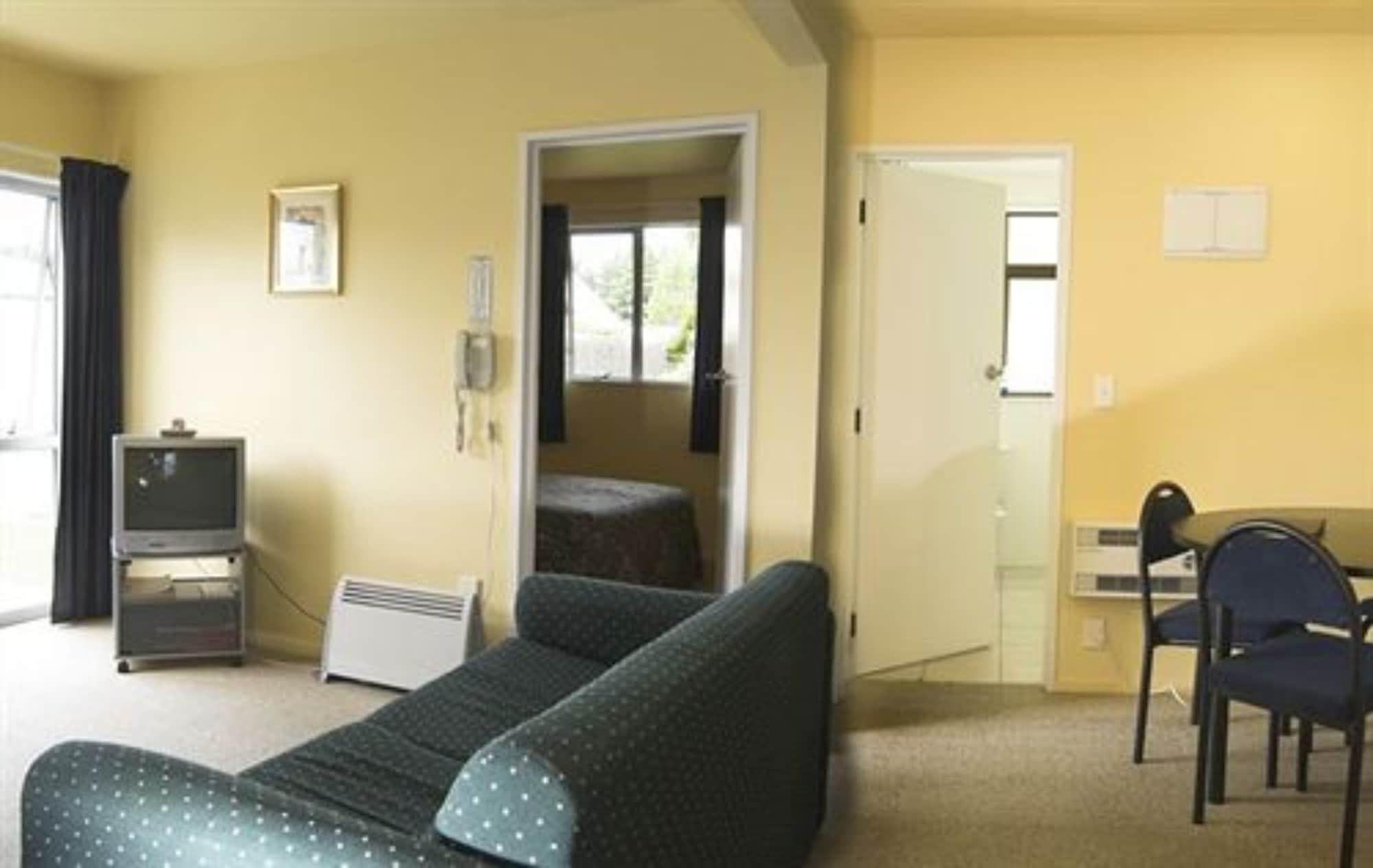 Anchorage Motel Apartments Te Anau Exteriér fotografie