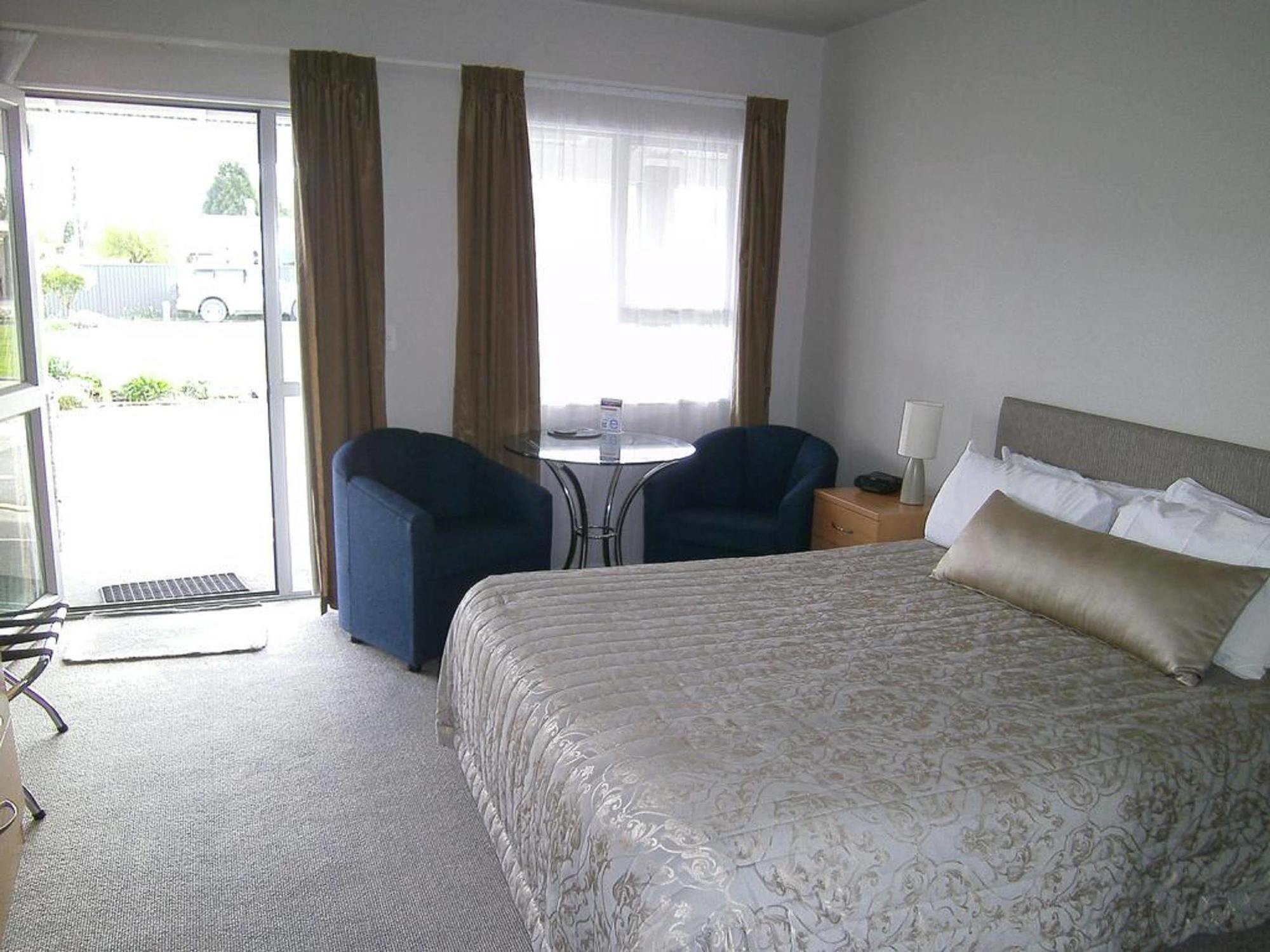 Anchorage Motel Apartments Te Anau Exteriér fotografie